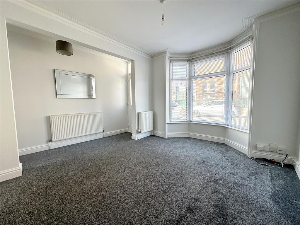 Property photo 2 of 25 Front Reception Room