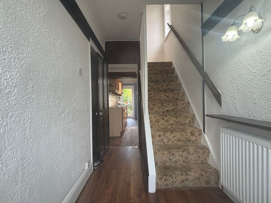Property photo 2 of 31