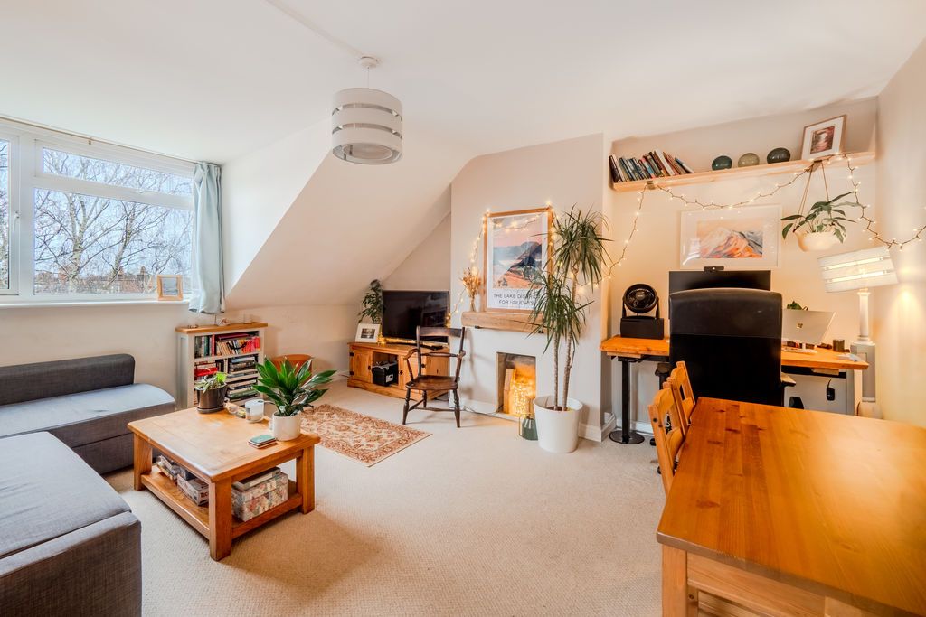 Property photo 2 of 11 Photo 4