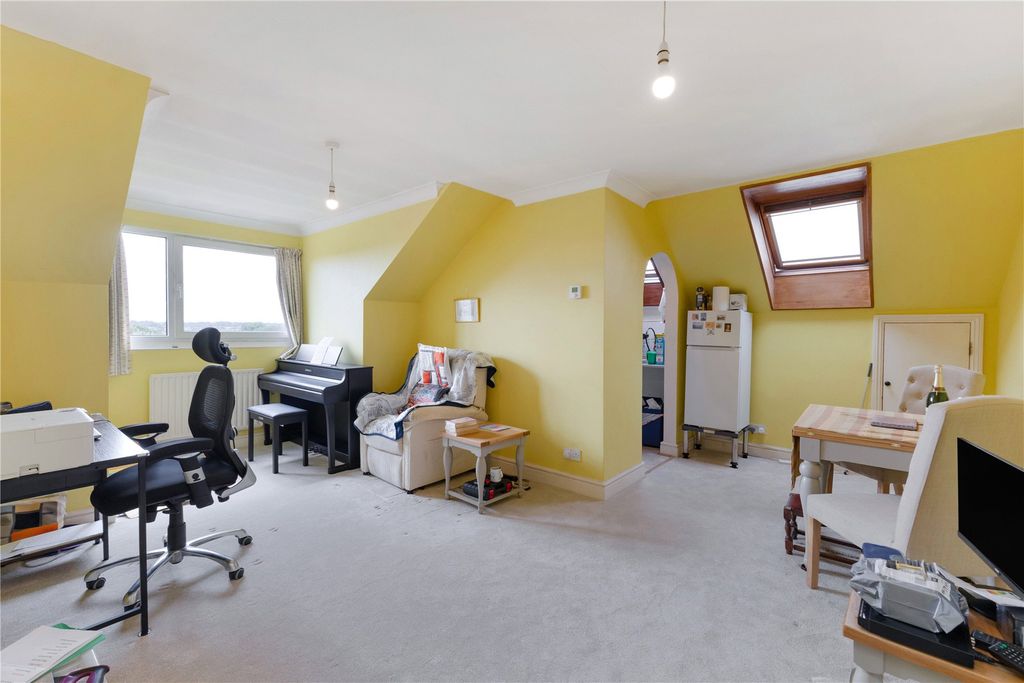Property photo 2 of 13 Picture No. 04