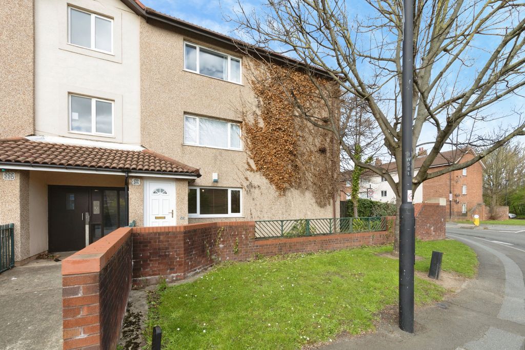 Property photo 1 of 15