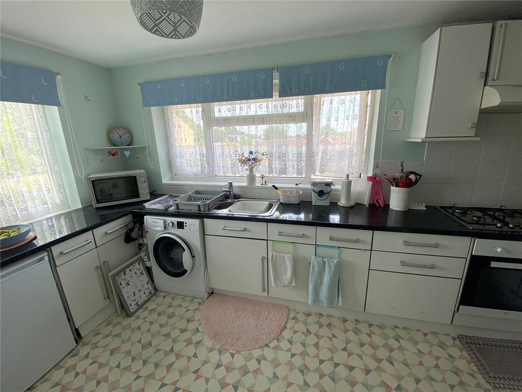 Property photo 3 of 22 Picture No. 19