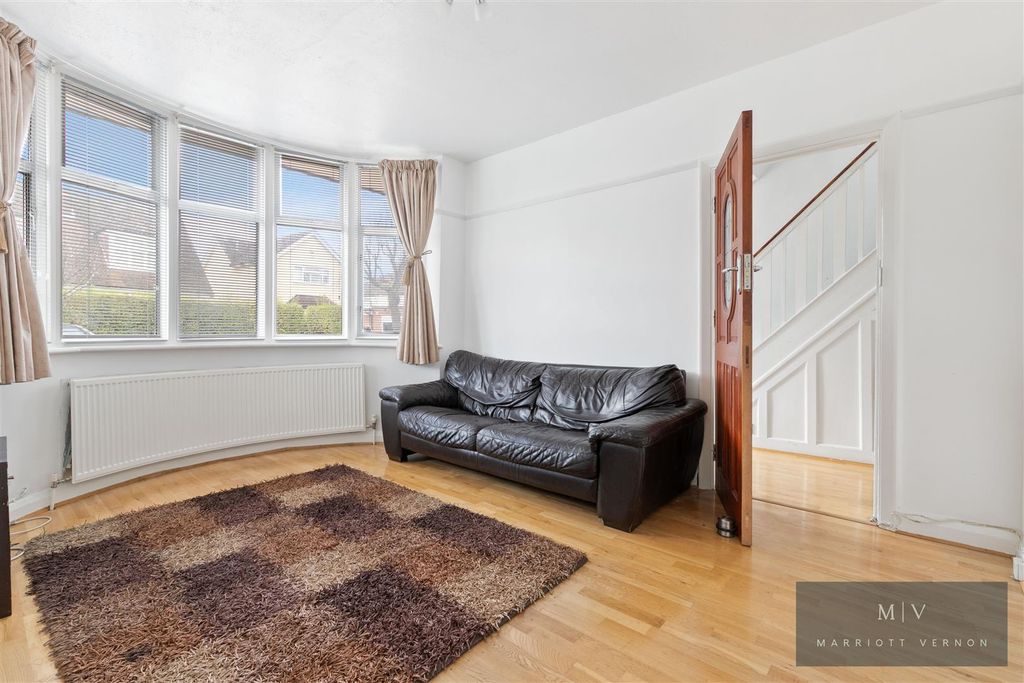 Property photo 2 of 12 Lindfield Road 20 MV-2.Jpg