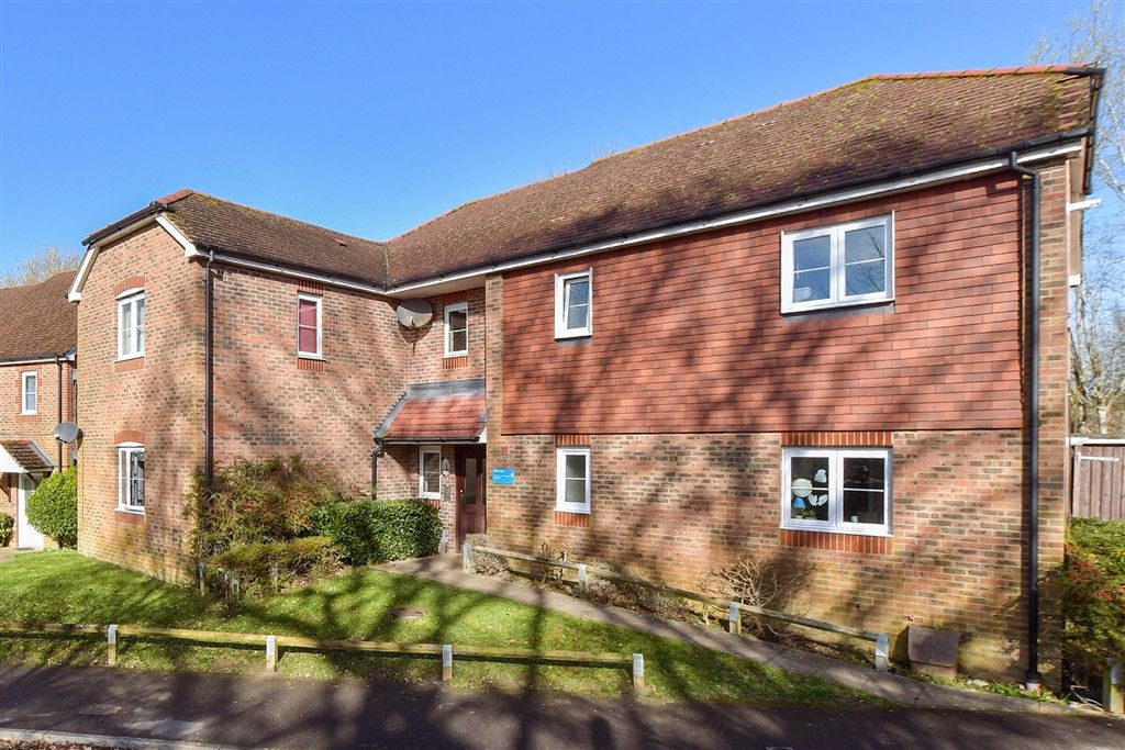 Property photo 1 of 8 External (Web)