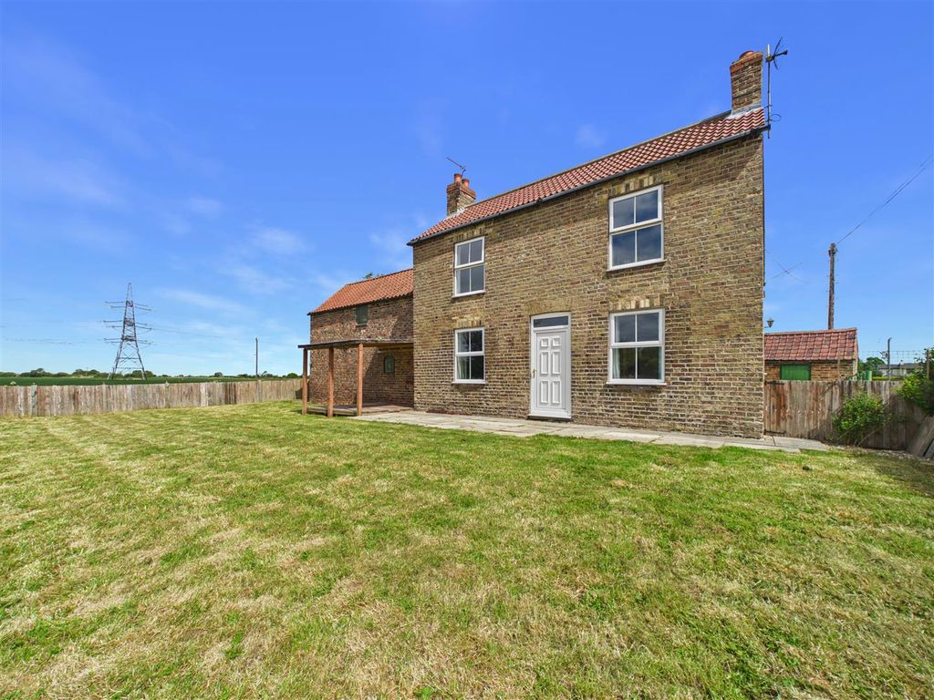 Property photo 1 of 17 Cam03303G0-Pr0378-Still014.Jpg