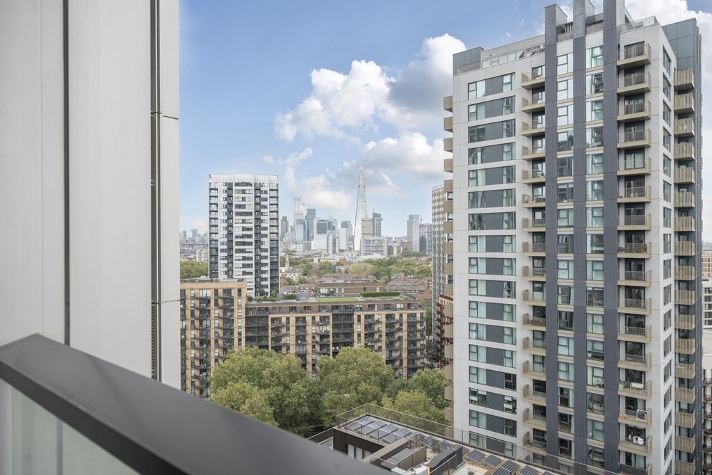 Property photo 1 of 13 External