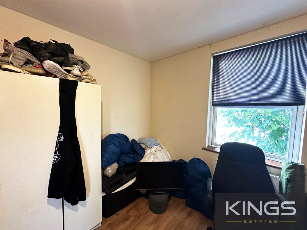 Property photo 3 of 4 Flat 5, 31 Onslow Rd (3)Logo