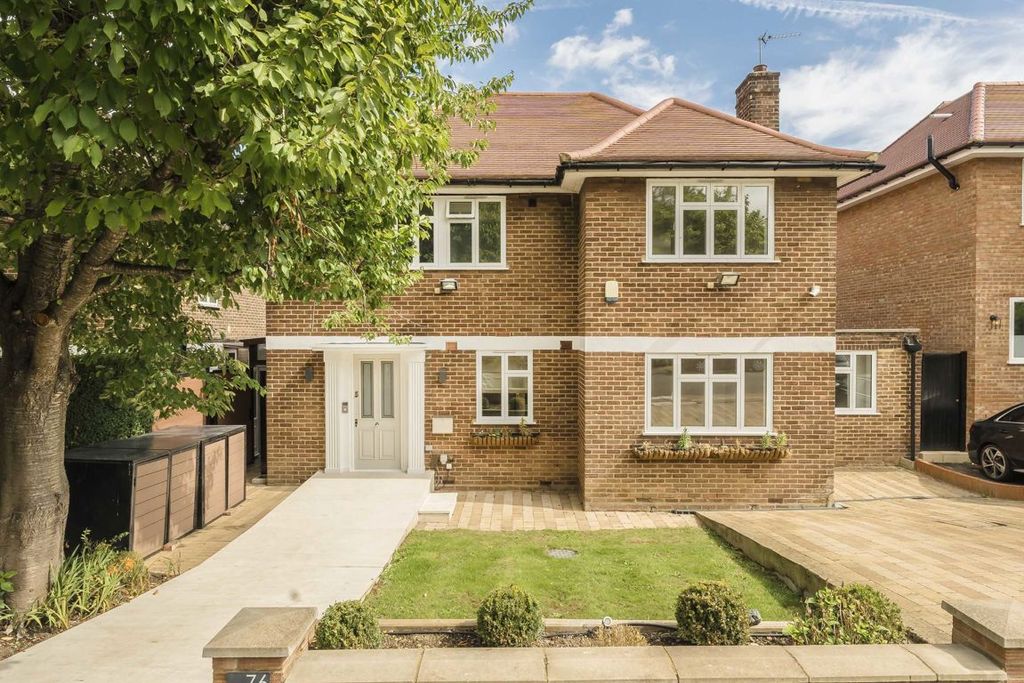 Property photo 1 of 13