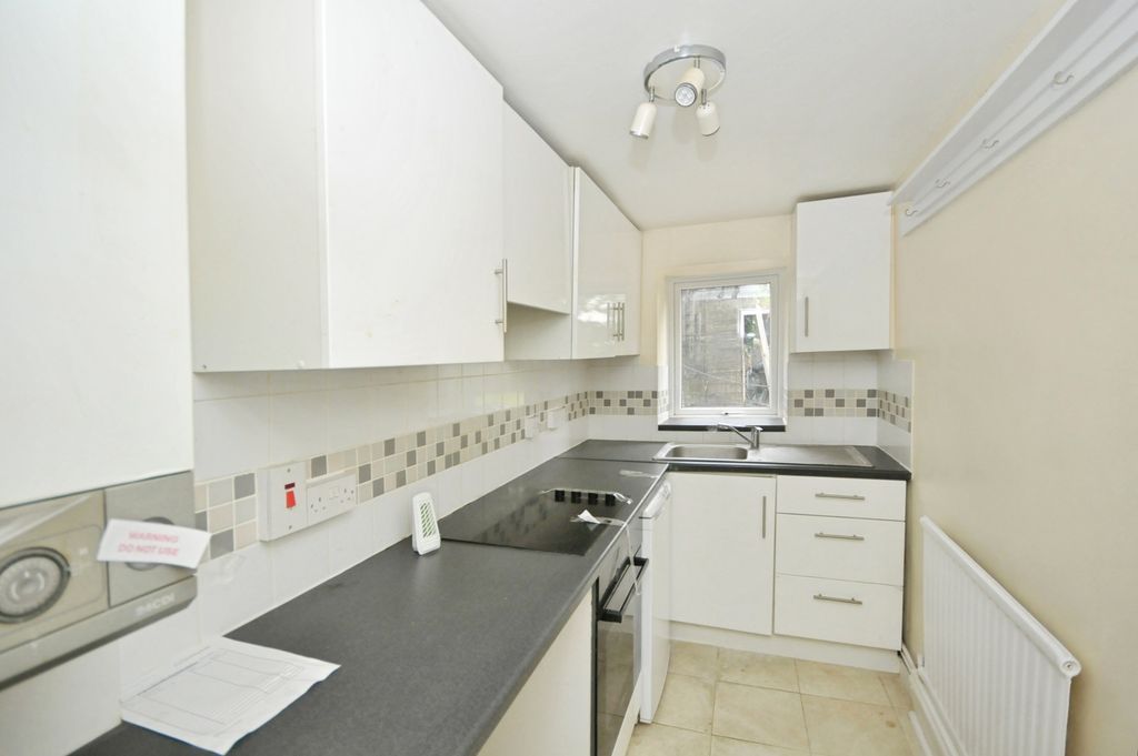 Property photo 2 of 17 Photo