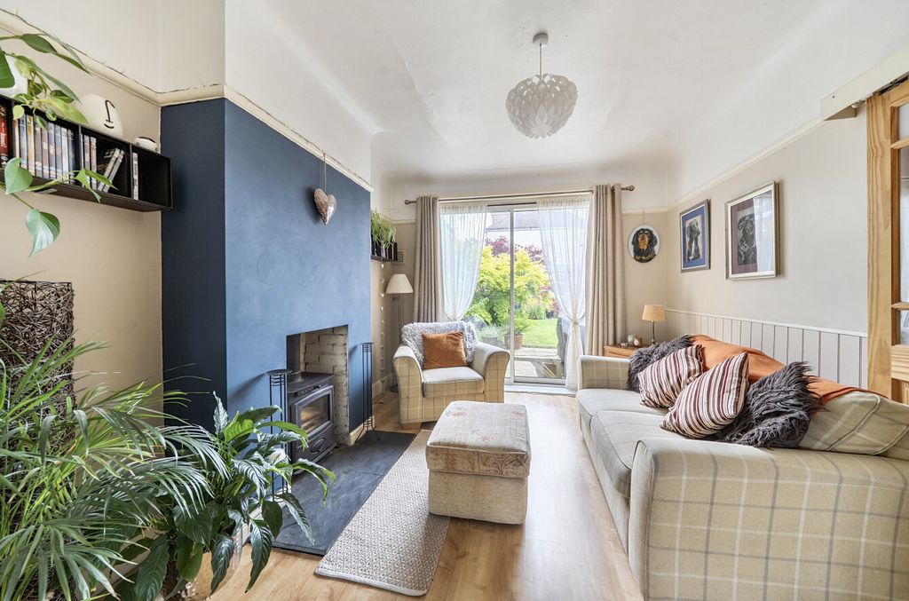 Property photo 3 of 24 1464952-18-6A0Dfb...