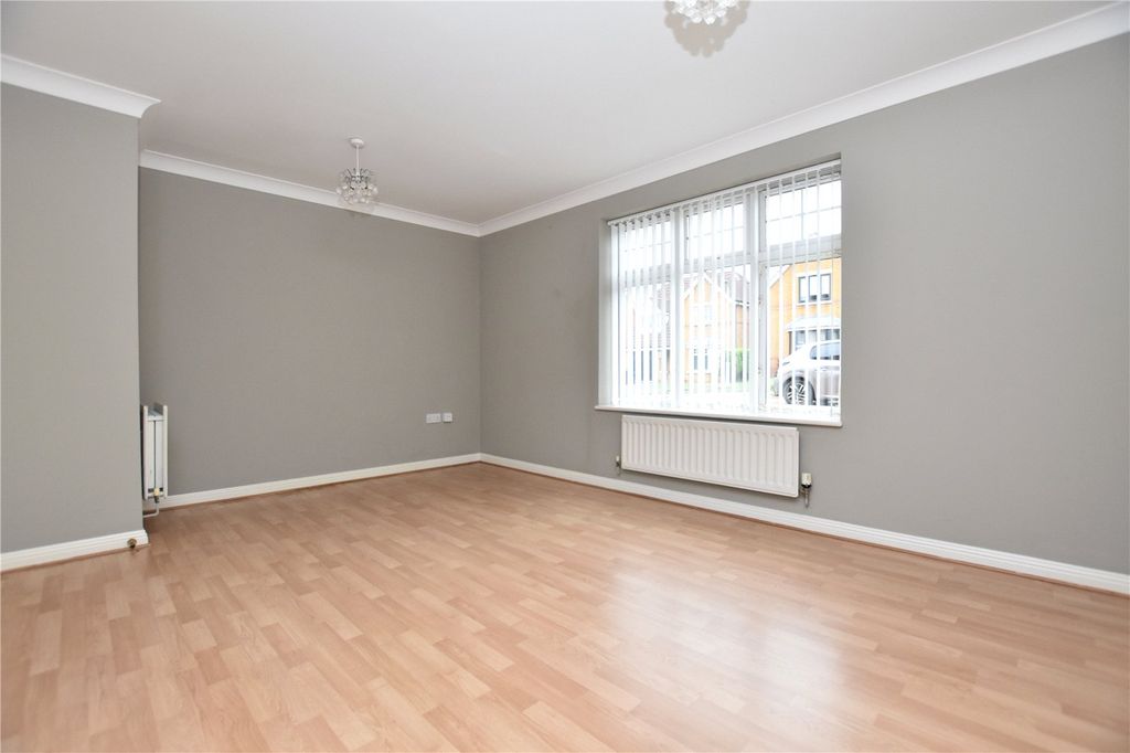 Property photo 2 of 13 Picture No. 22