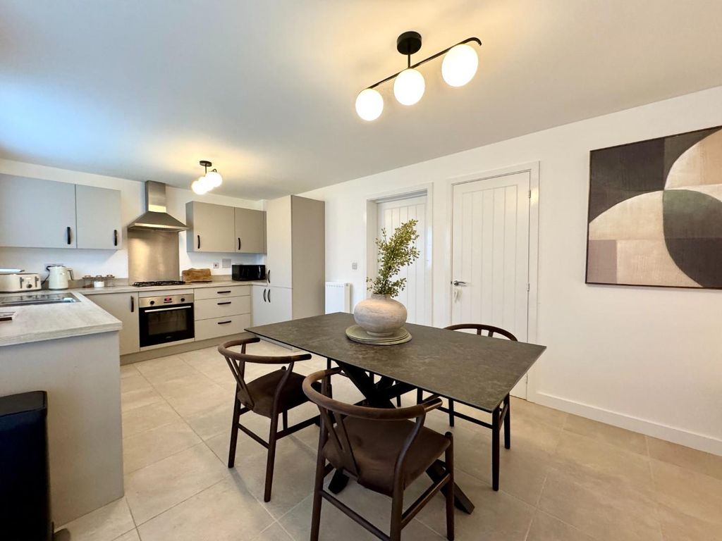 Property photo 3 of 19 Kitchen/Diner