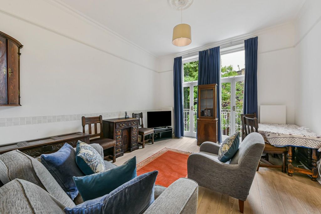 Property photo 1 of 6