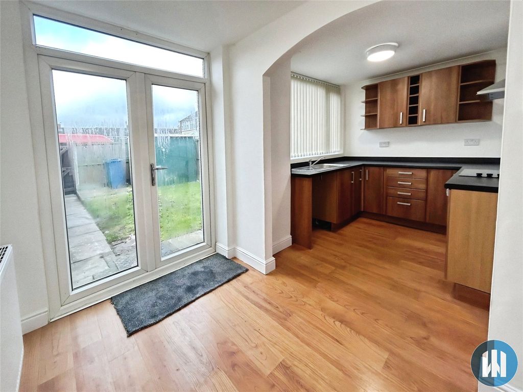 Property photo 2 of 14 Picture No. 28