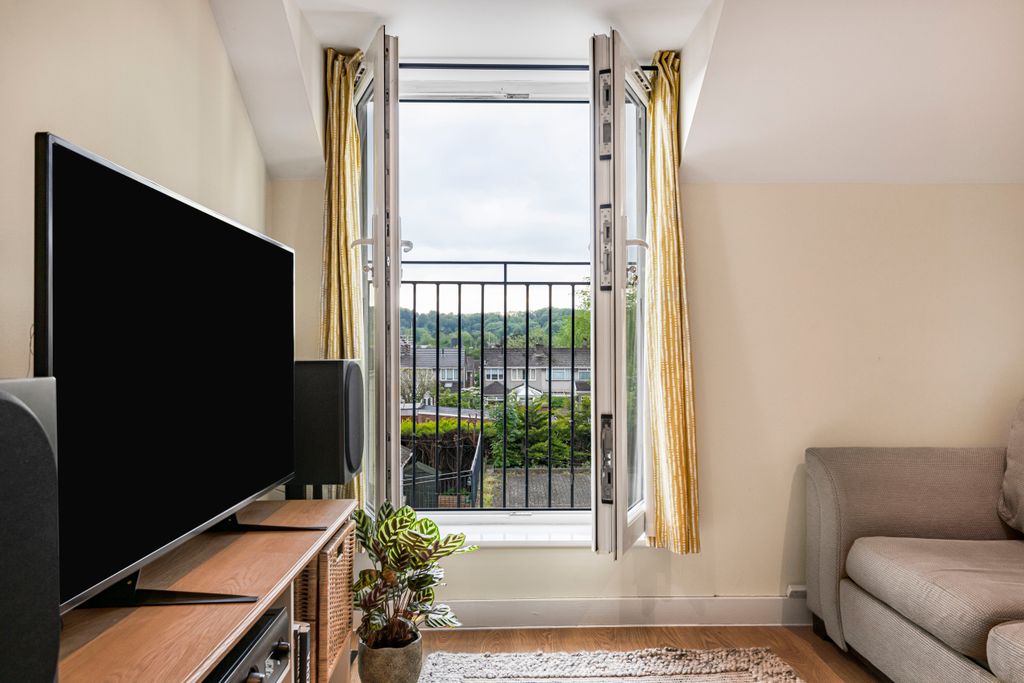 Property photo 3 of 22 Juliet Balcony