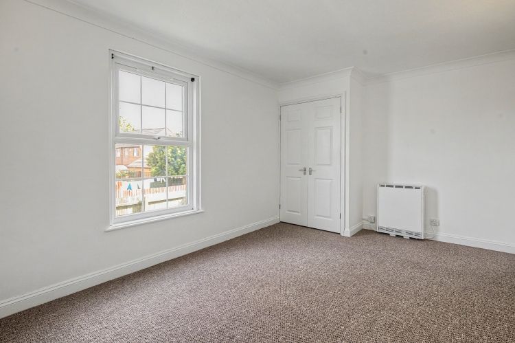 Property photo 2 of 9 328193