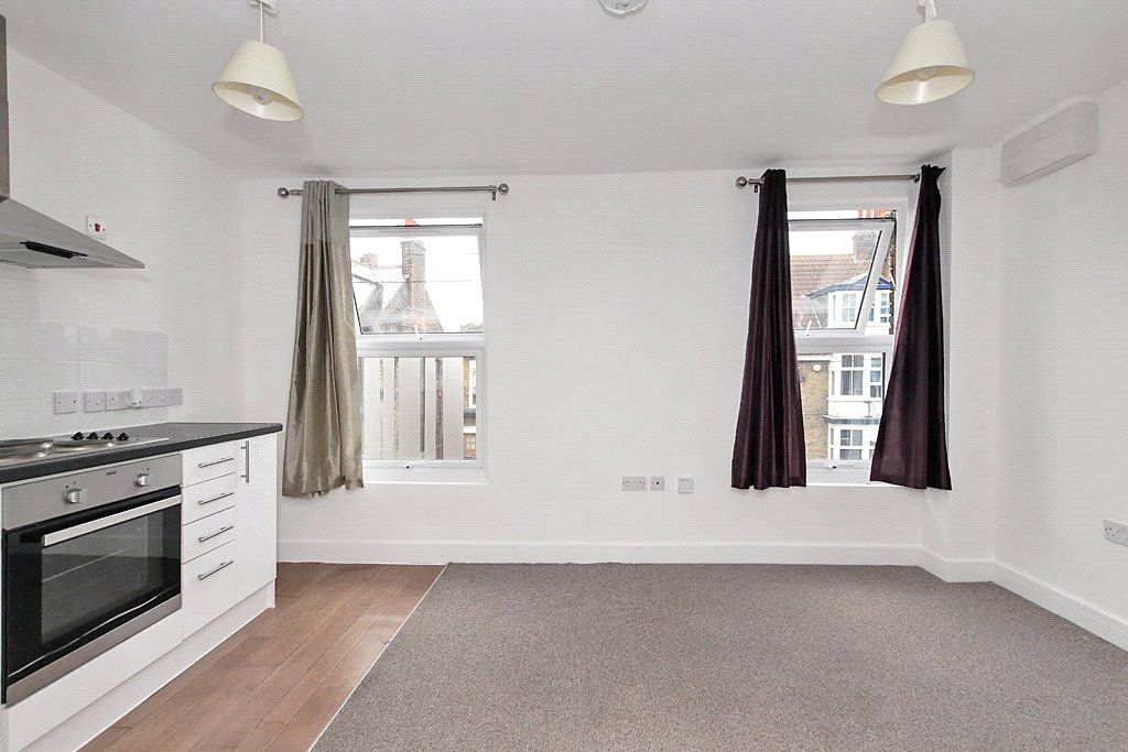 Property photo 2 of 12 Picture No. 13