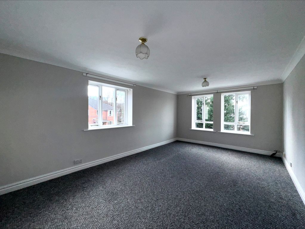 Property photo 2 of 12 Living Room