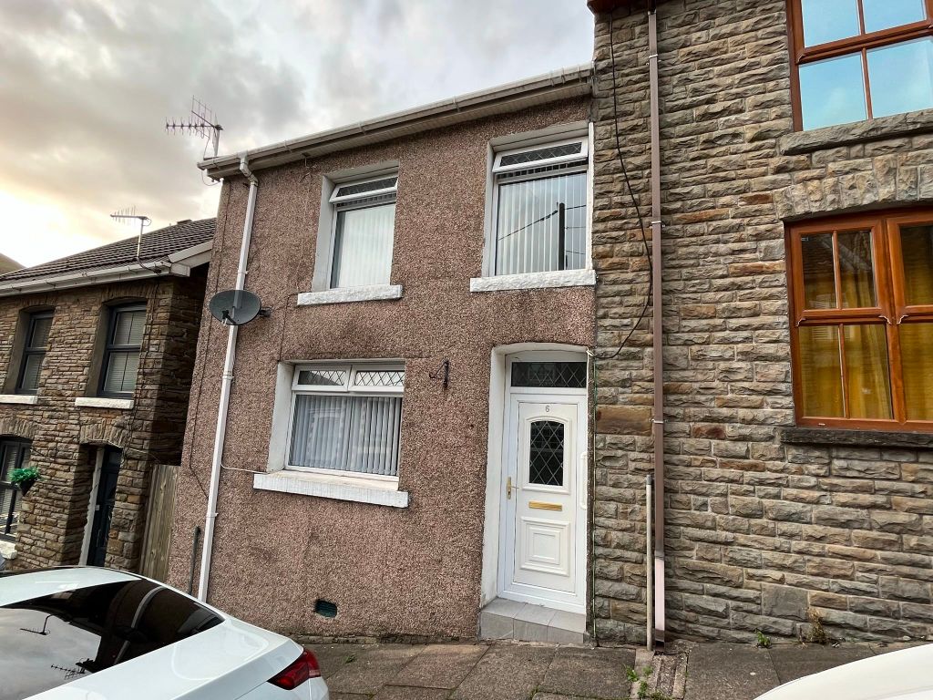 Property photo 1 of 19
