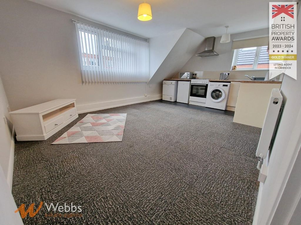 Property photo 2 of 8 Livingroom.Jpg