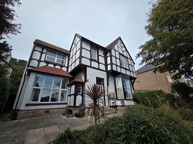Property photo 1 of 6