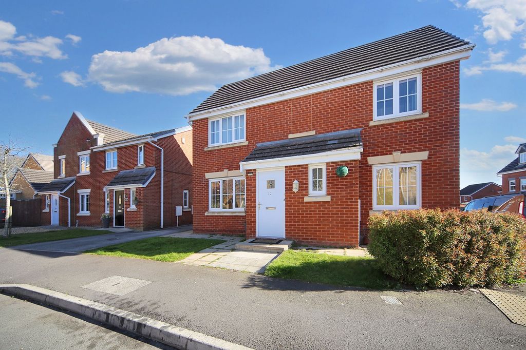 Property photo 1 of 25