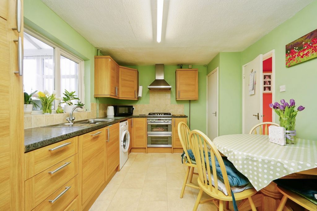 Property photo 3 of 15 Pbox-Img.Jpg