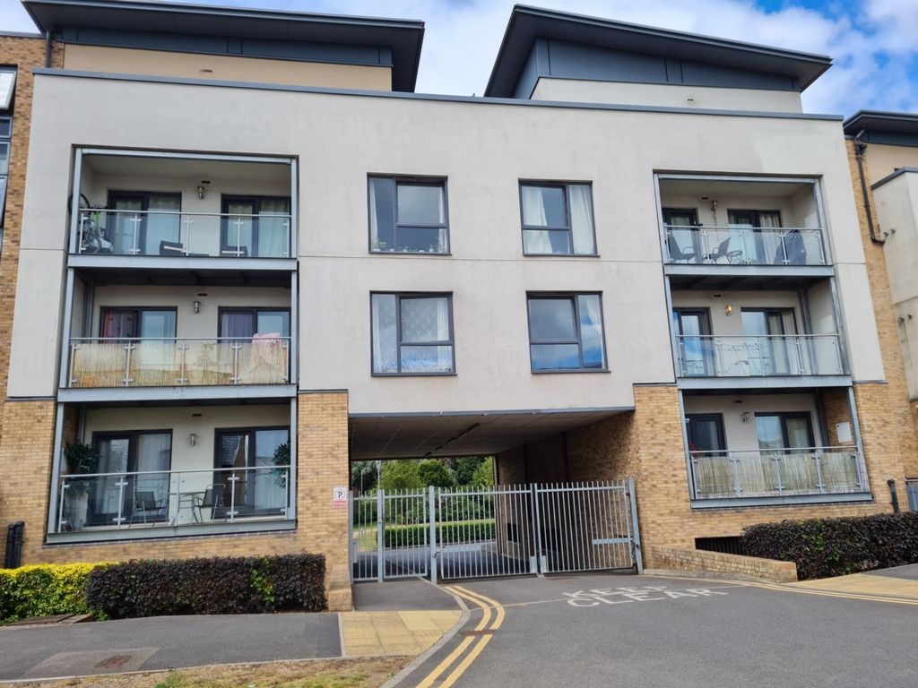 Property photo 1 of 12 Bolck Image