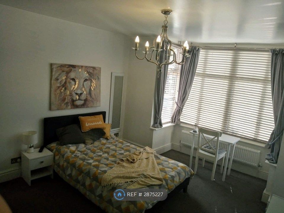 Property photo 2 of 13