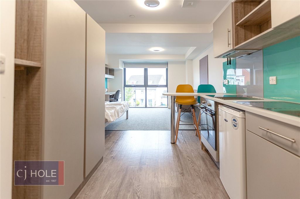 Property photo 3 of 13 Picture No. 17