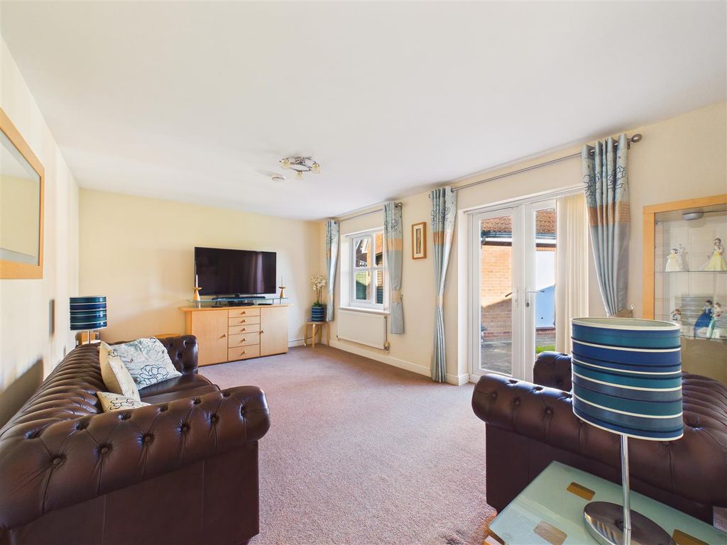 Property photo 3 of 17 Cam03303G0-Pr0348-Still018.Jpg