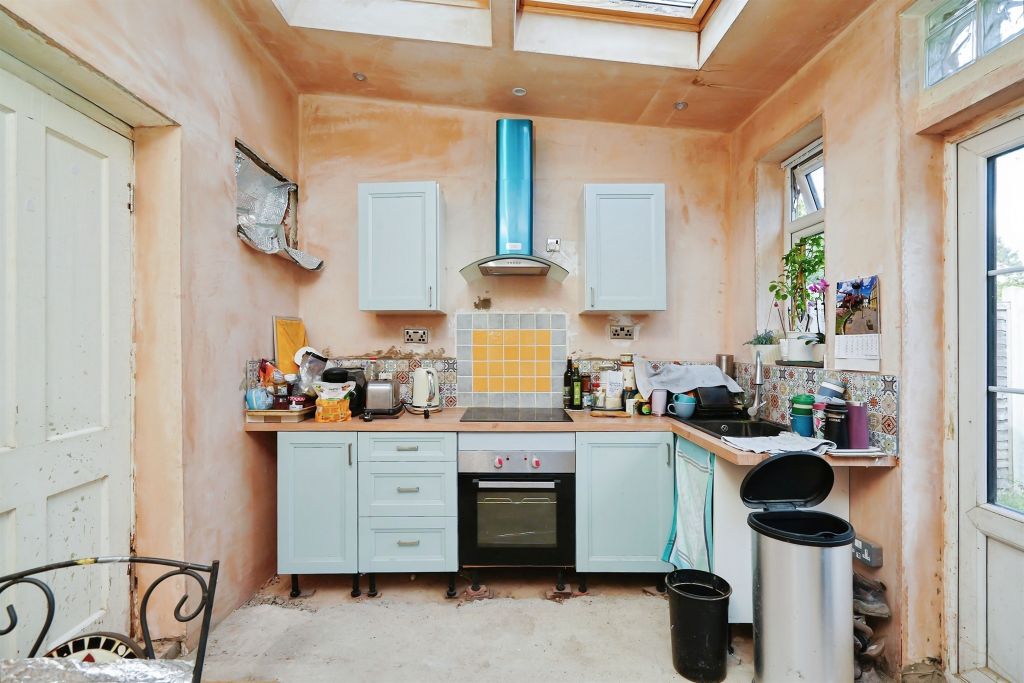 Property photo 2 of 9