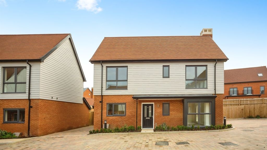 Property photo 1 of 6