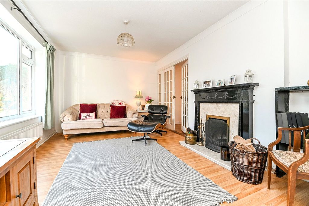 Property photo 3 of 18 Picture No. 05