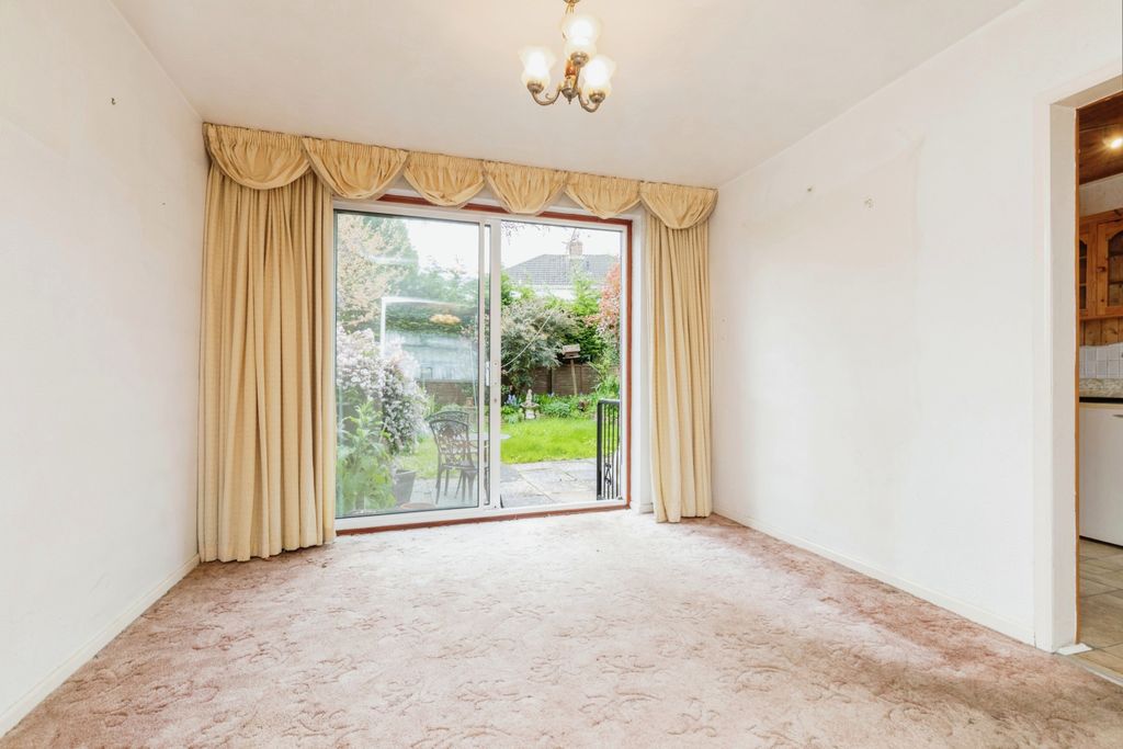Property photo 3 of 13 Dining Room