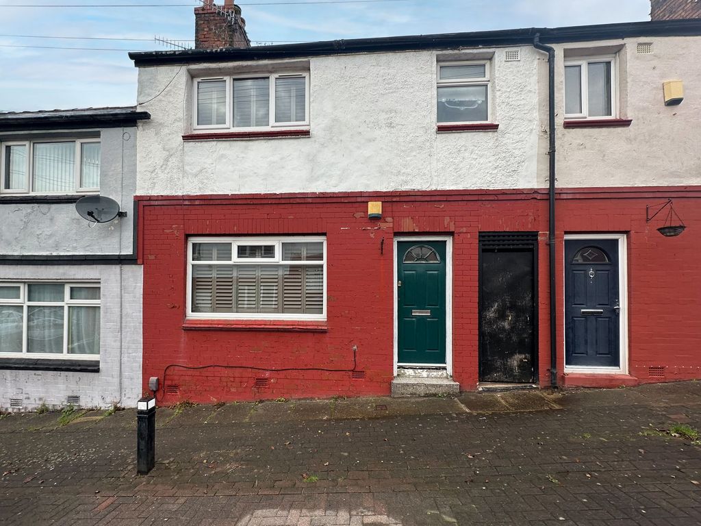 Property photo 1 of 8