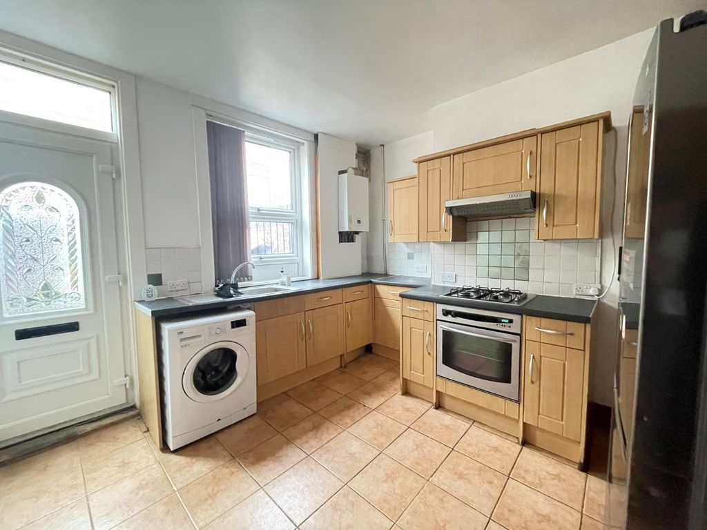 Property photo 2 of 9 Picture No. 06