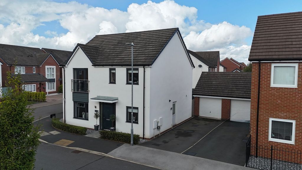 Property photo 1 of 33