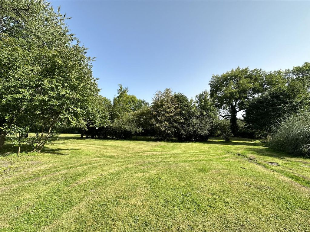 Property photo 3 of 19 Img_5839.Jpeg