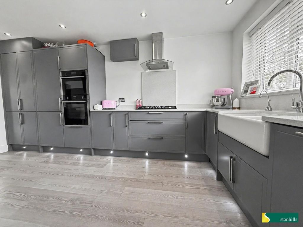Property photo 2 of 17 4.Jpg