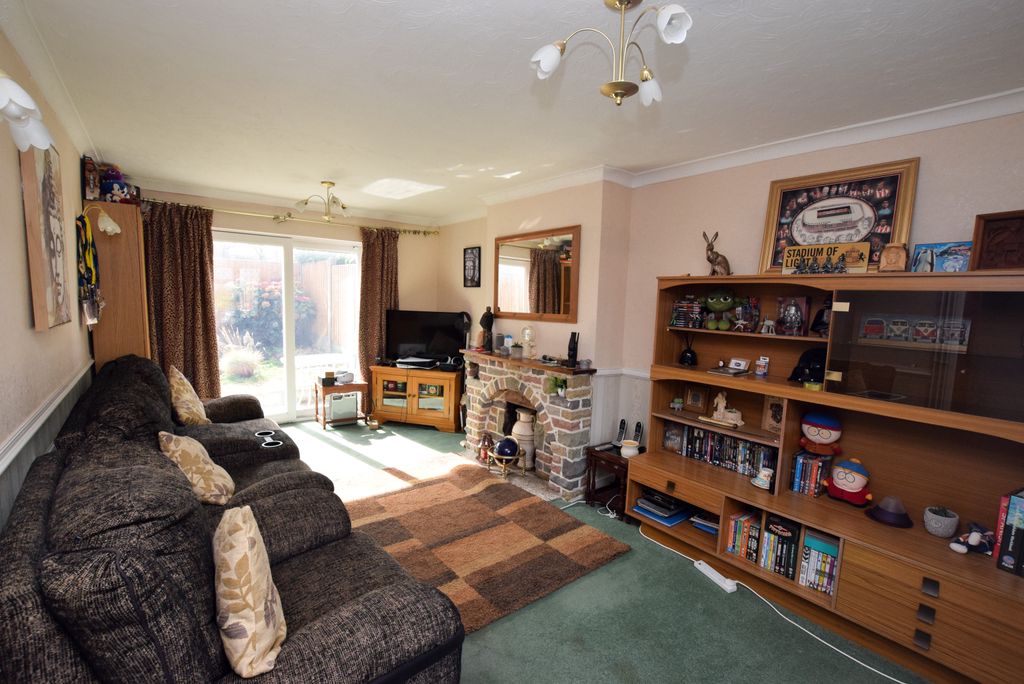 Property photo 2 of 15
