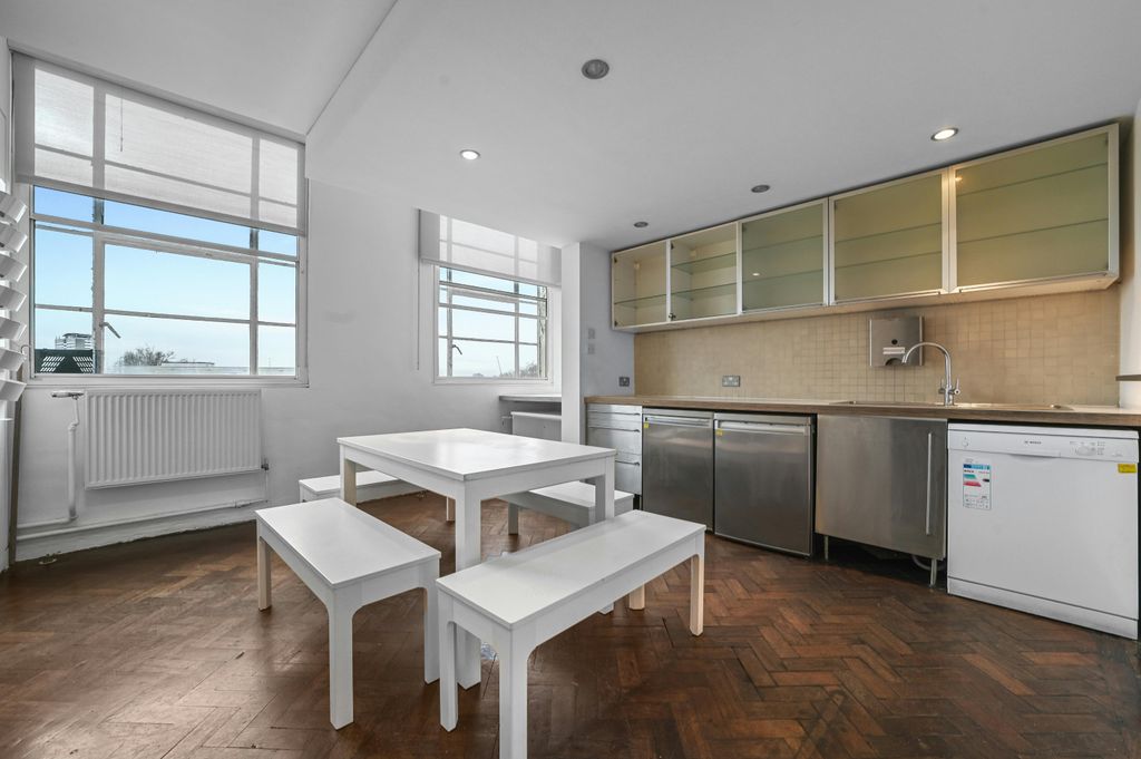 Property photo 3 of 6 Ht-Bc-361Cityroad-1.Jpg