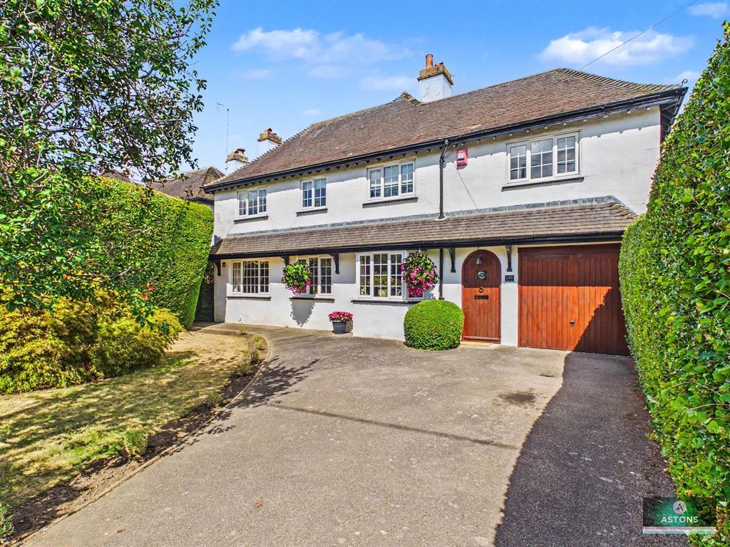 Property photo 1 of 28 Cam02067G0-Pr0366-Still029.Jpg