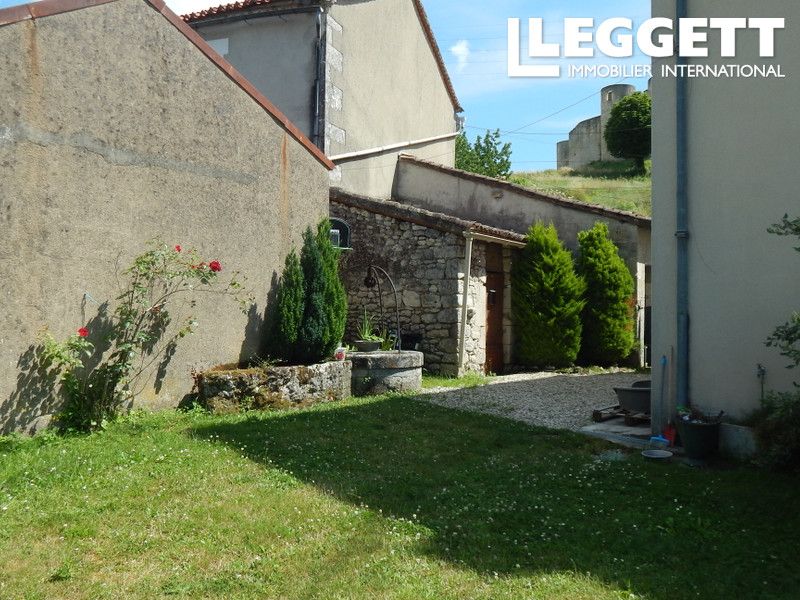 Property photo 3 of 10