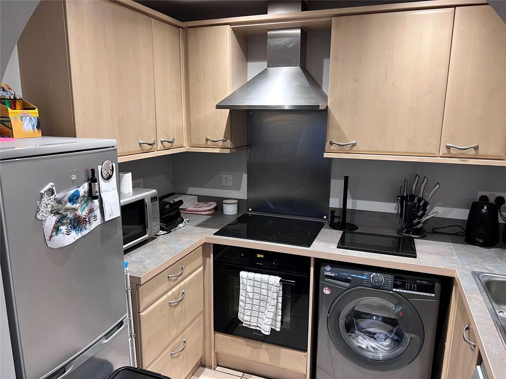 Property photo 3 of 3 Picture No. 02