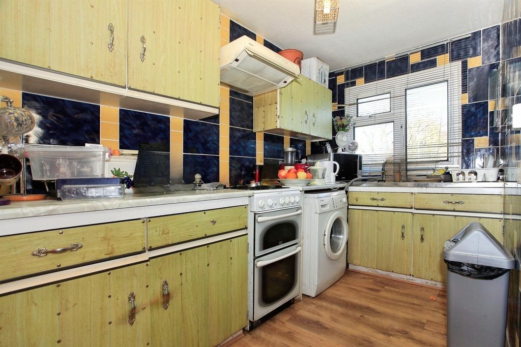 Property photo 2 of 7