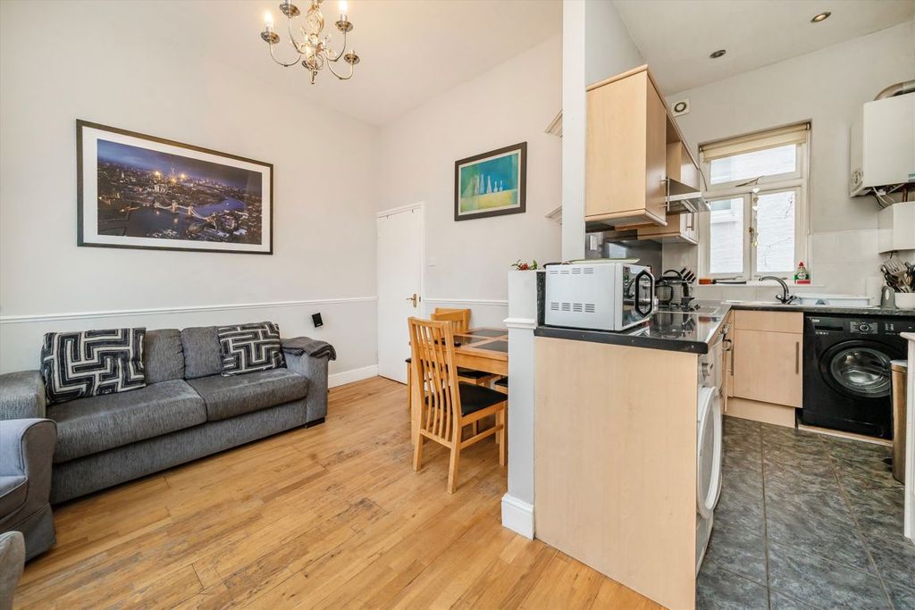 Property photo 3 of 6