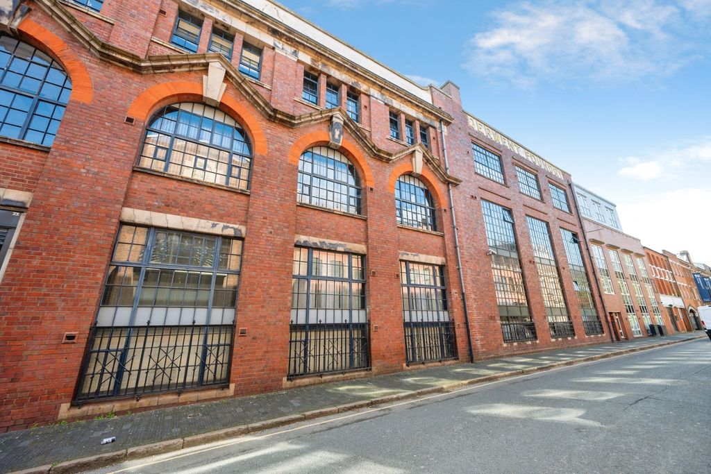 Property photo 3 of 11