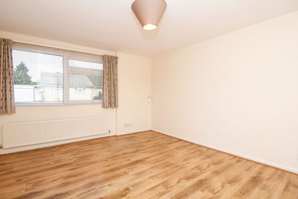 Property photo 3 of 8 20006