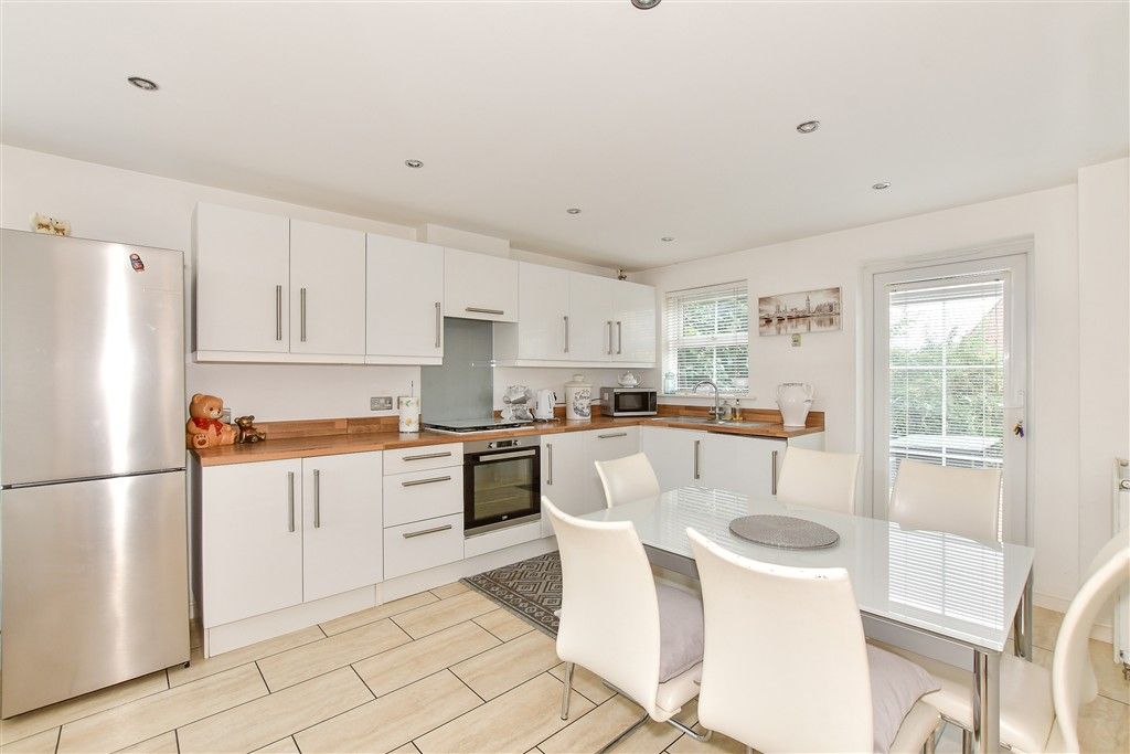 Property photo 3 of 12 Kitchen/ Diner